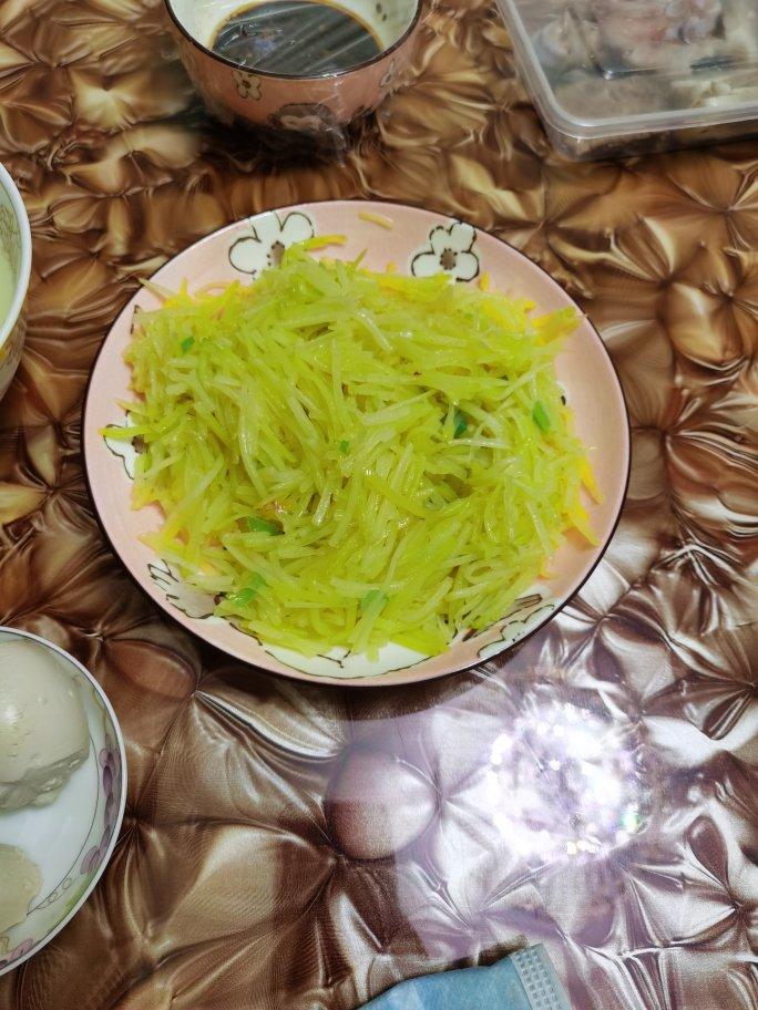 清炒土豆丝！