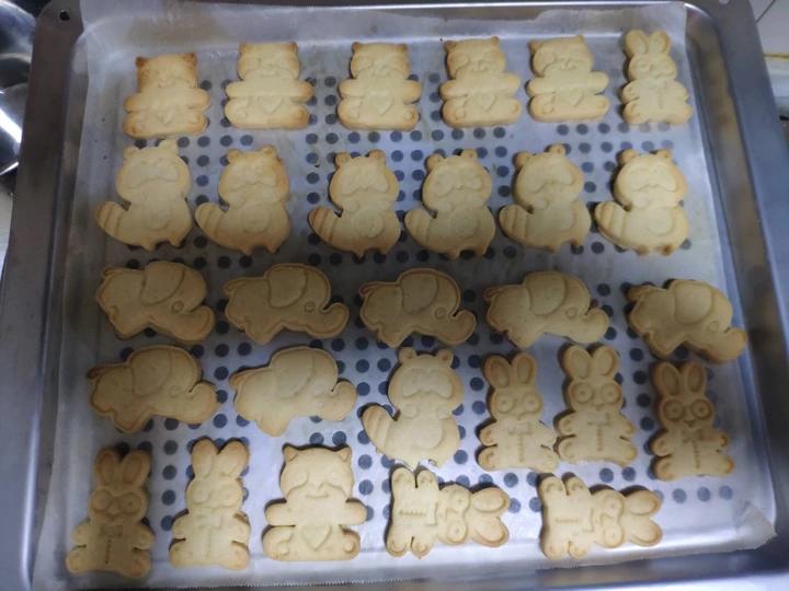 万圣节限定！一口一个嘎嘎脆炼乳小方~