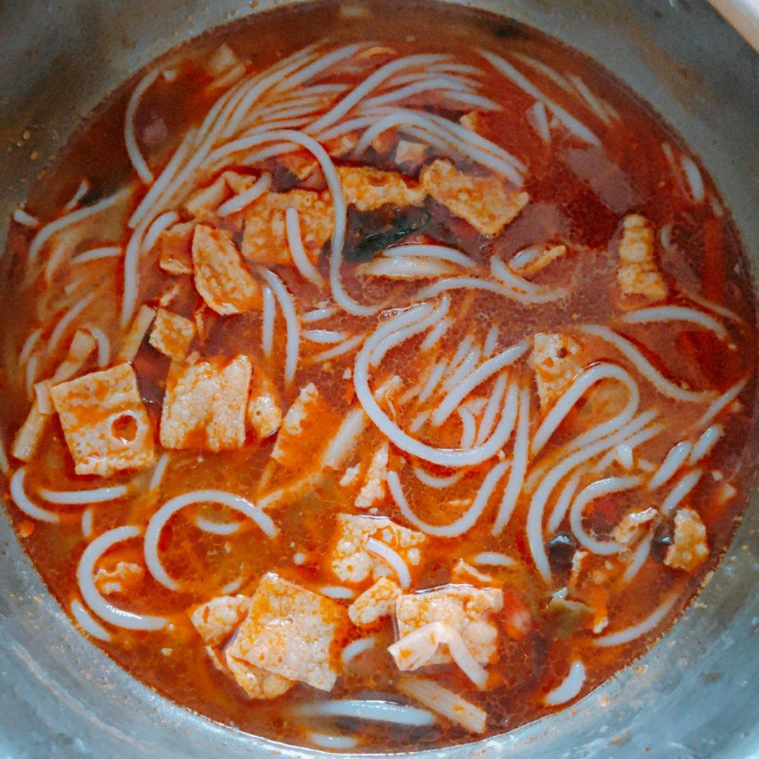 柳州螺蛳粉（螺蛳姑娘）