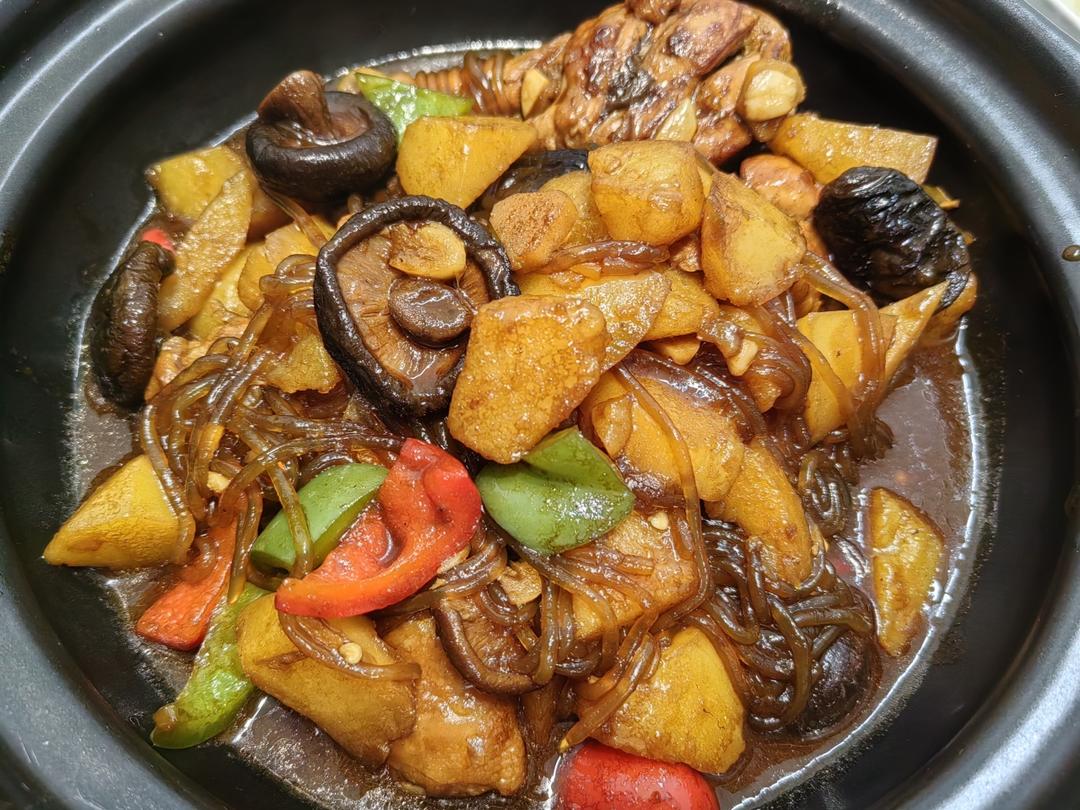 好吃到原地爆炸的黄焖鸡