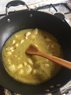 芒果椰香咖喱鸡的做法 步骤4