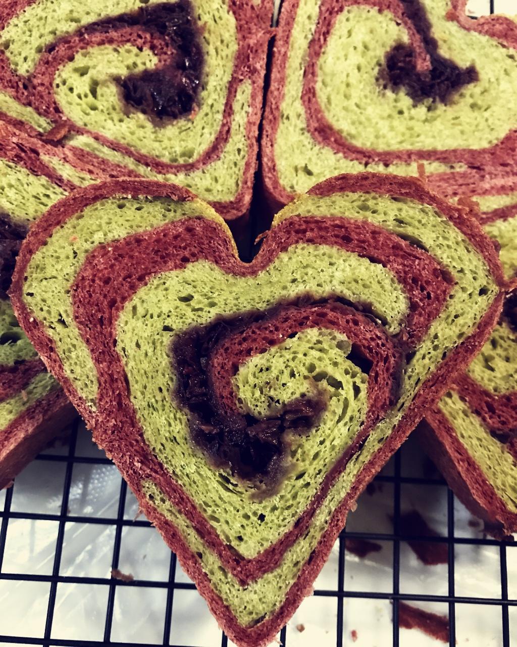 心形双色夹心吐司