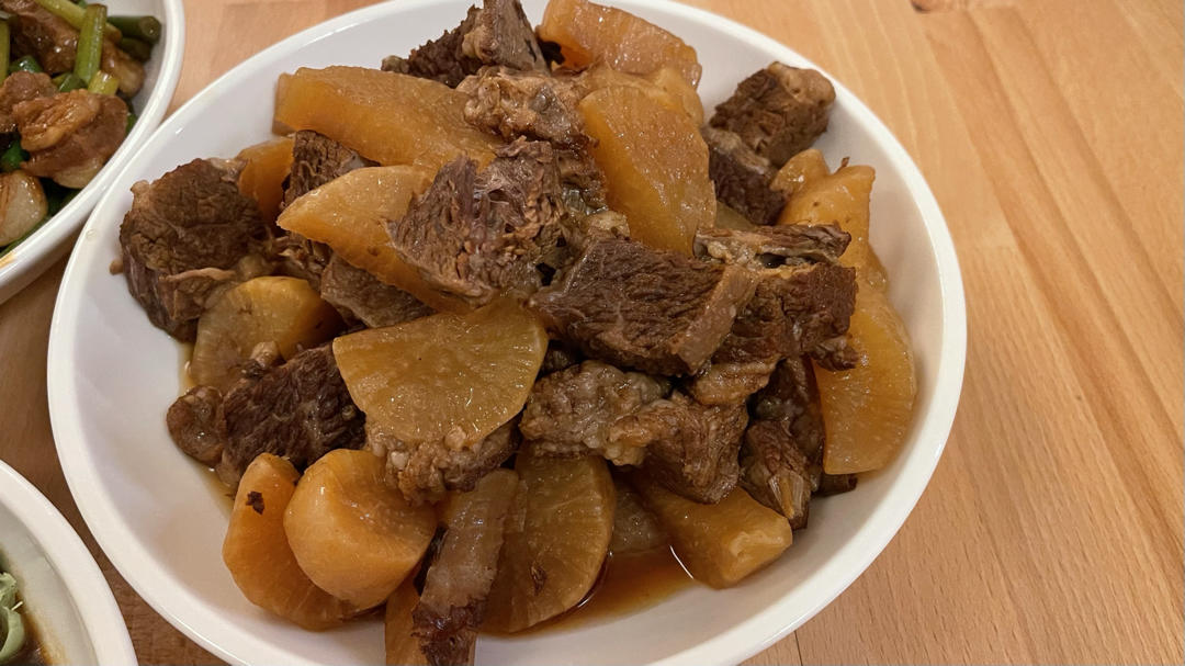 萝卜炖牛腩