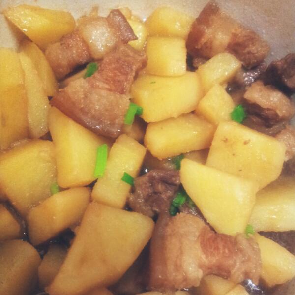 土豆烧肉