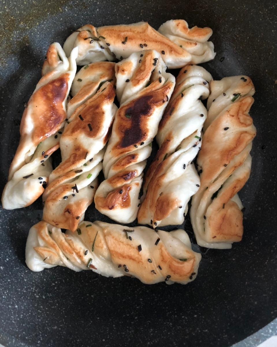 粘卷子
