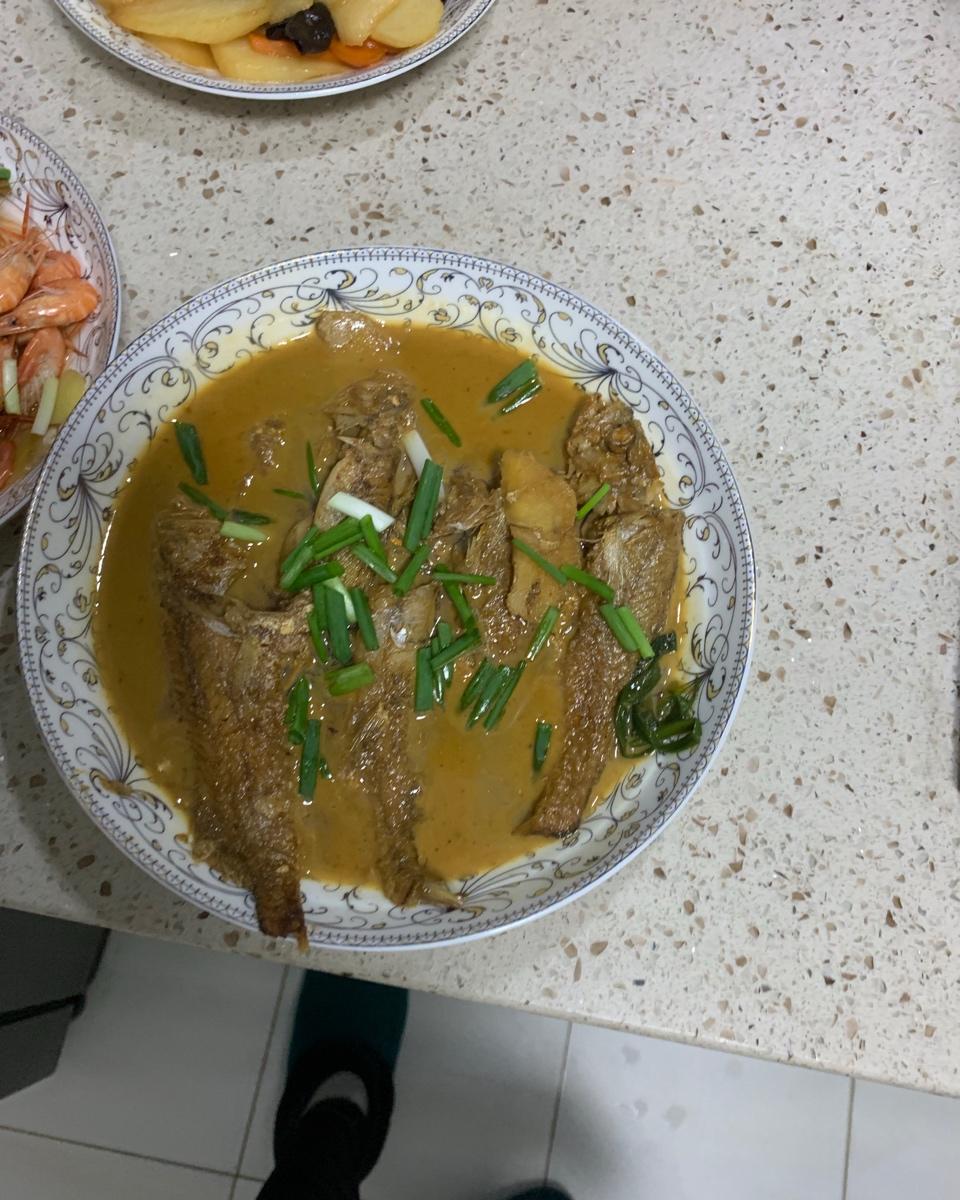 红烧黄鱼—鱼皮不破的小窍门