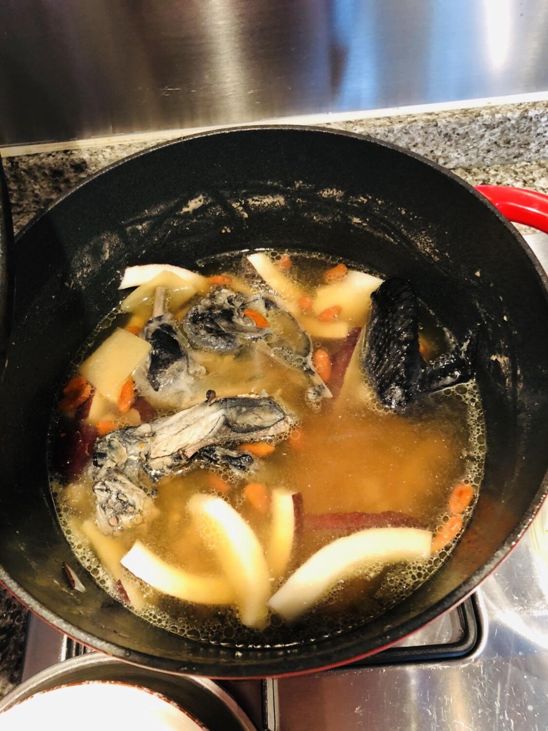 去油乌鸡椰子汤的做法