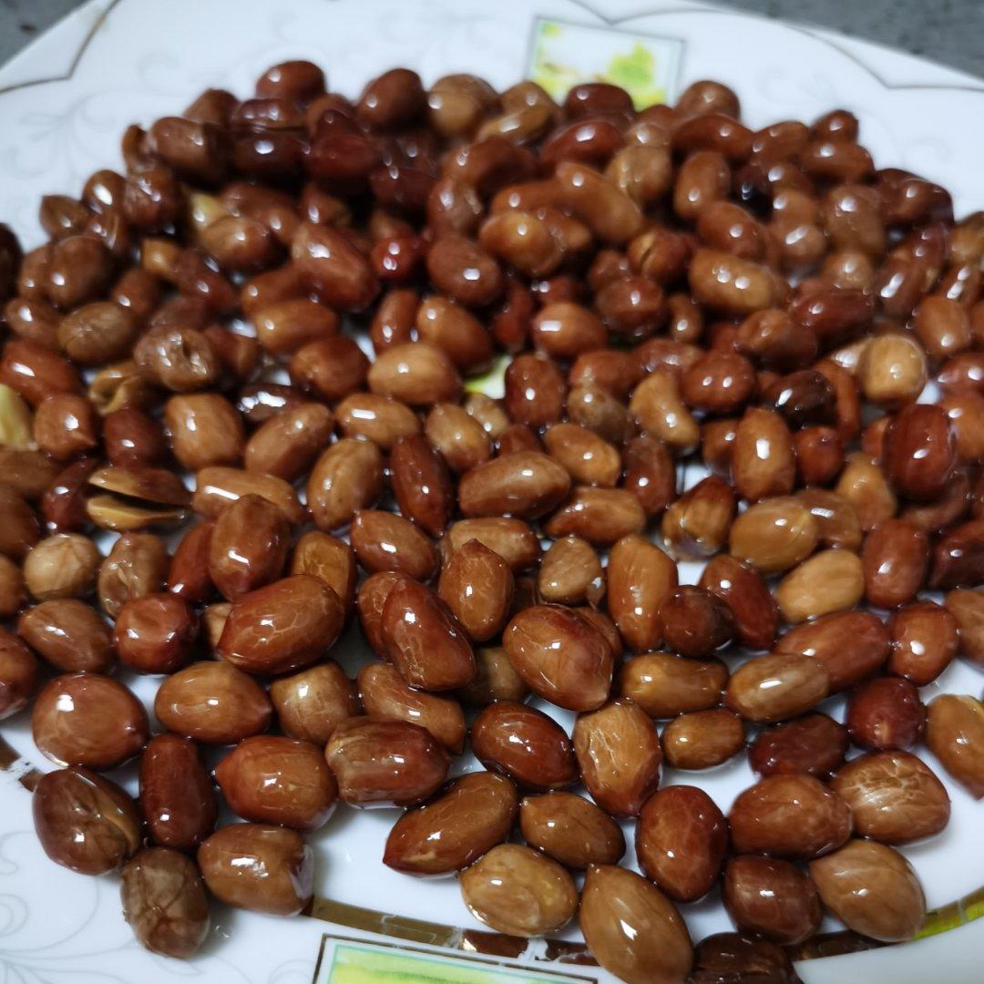 炒花生米千万不要直接下锅炒，多加这一步，每粒都嘎嘣脆！