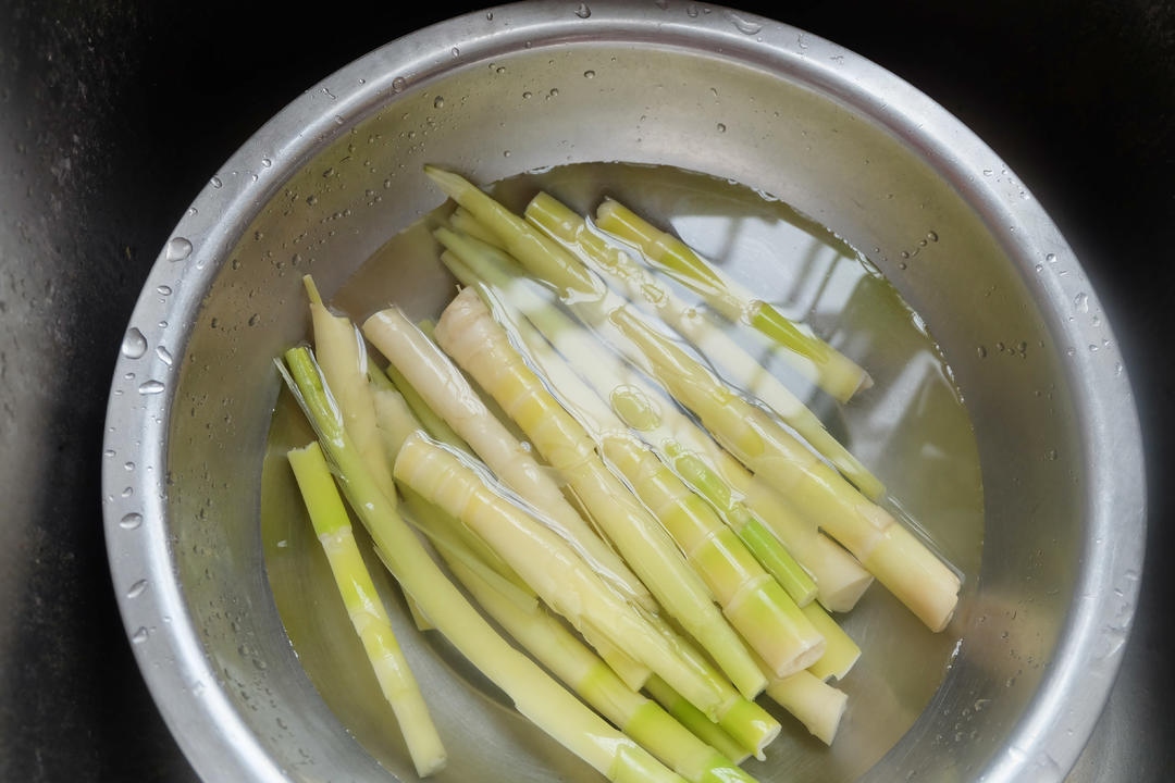 春笋鲜肉饺子（附好吃馅的秘方）的做法 步骤2