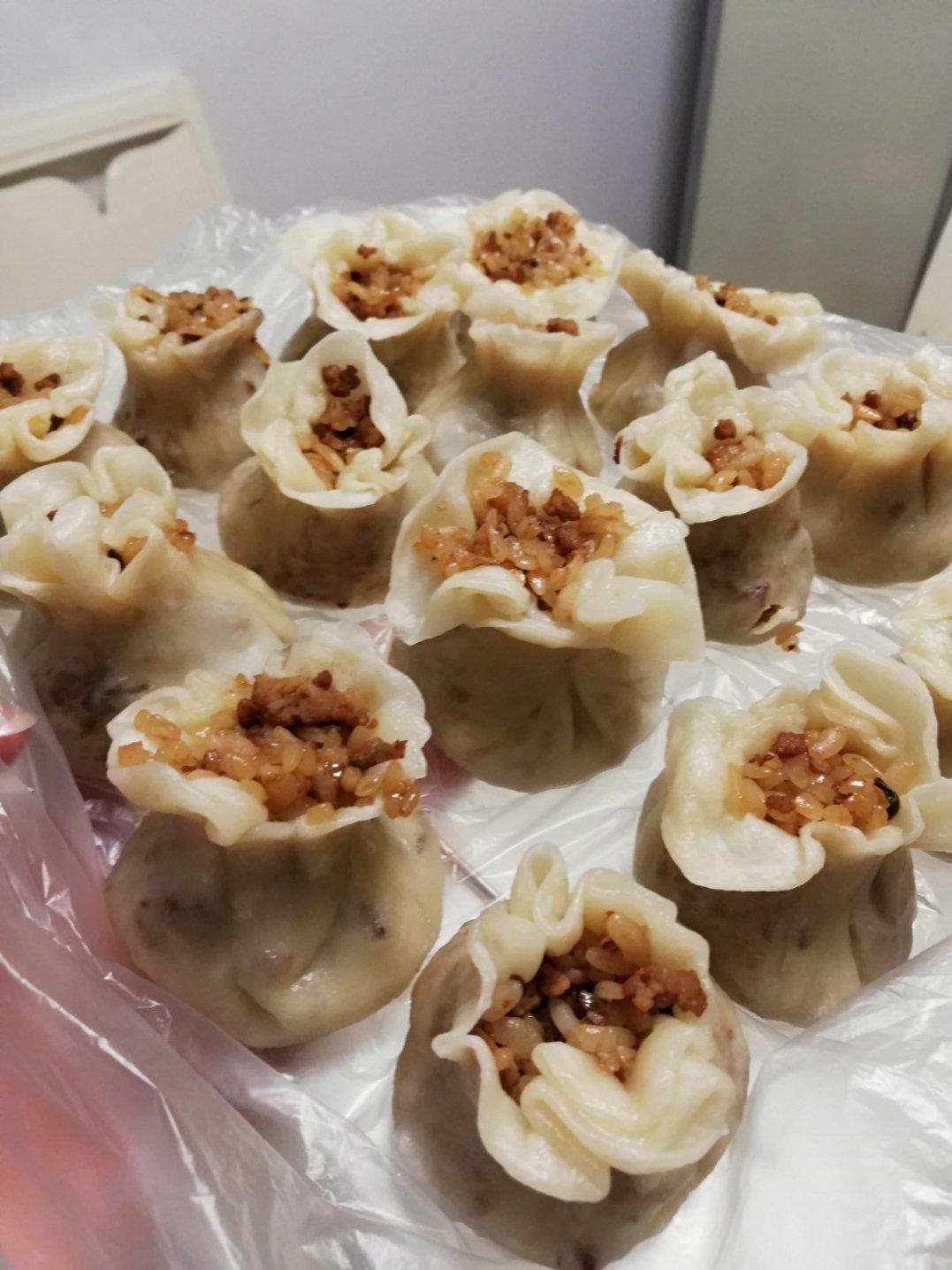 油润软糯鲜香-烫面糯米烧麦