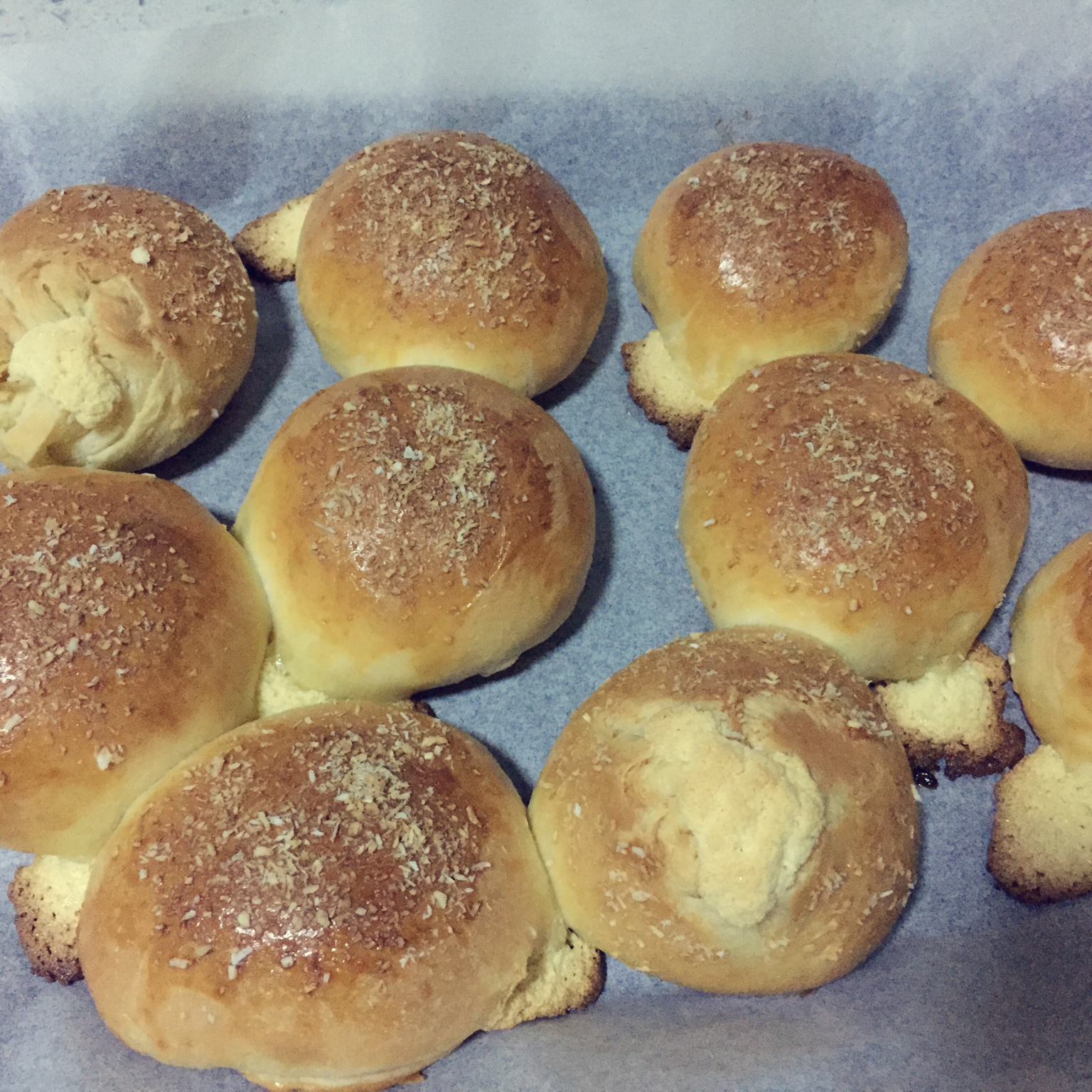 椰蓉奶酥小餐包