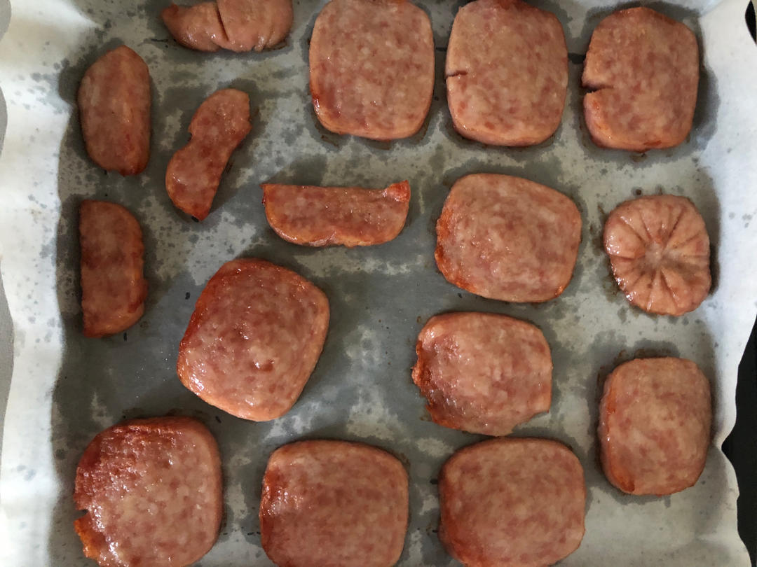 烤午餐肉