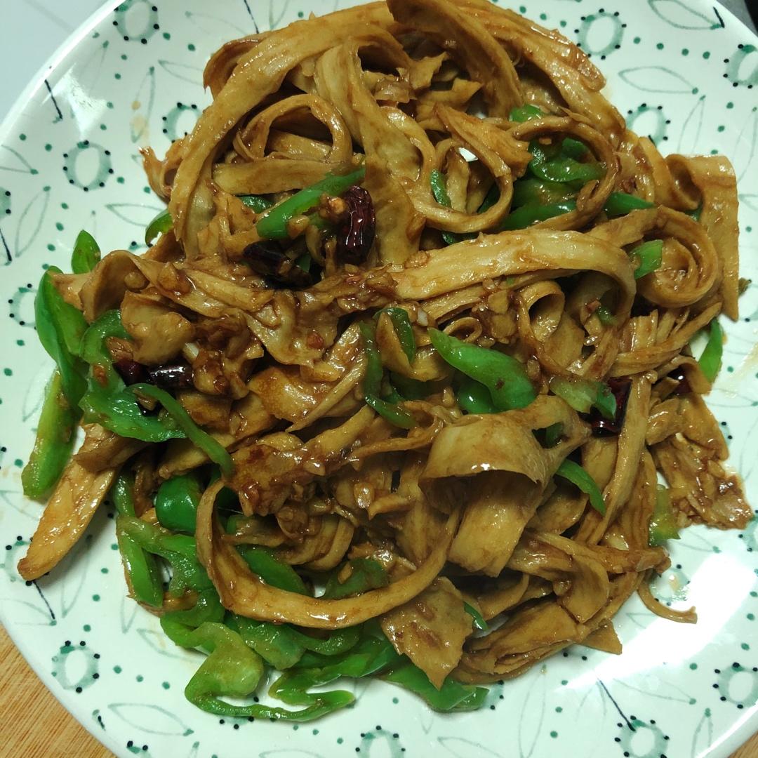 青椒炒面筋