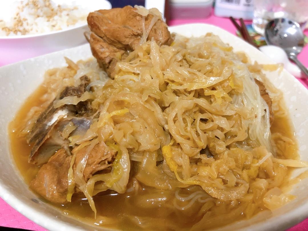 东北菜【排骨酸菜炖粉条】