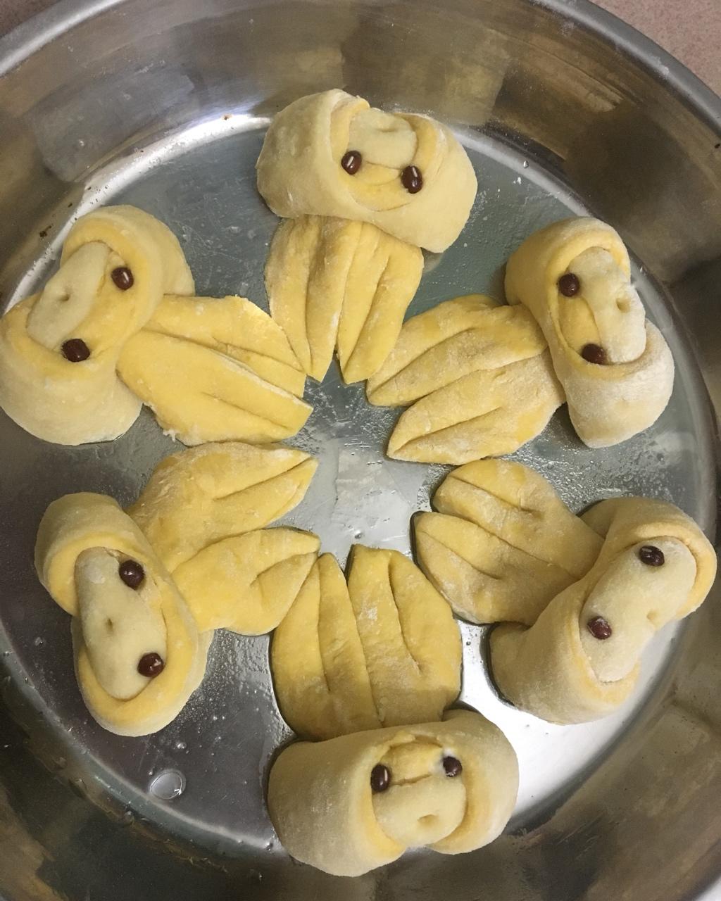 粉嫩可爱小兔子馒头