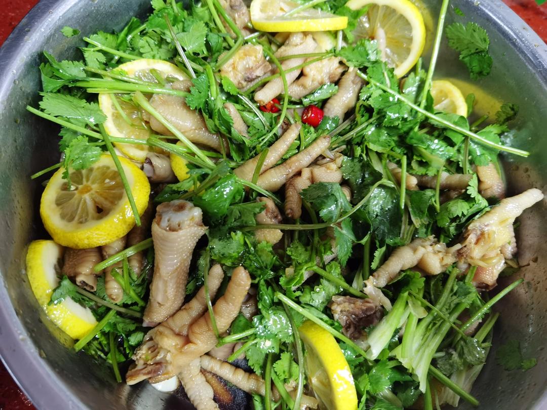 【柠檬酸辣鸡爪】自制超级无敌美味的网红鸡爪