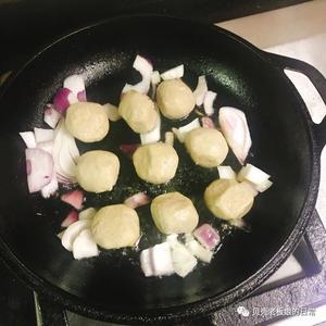 鹰嘴豆蘑菇炖肉丸的做法 步骤1