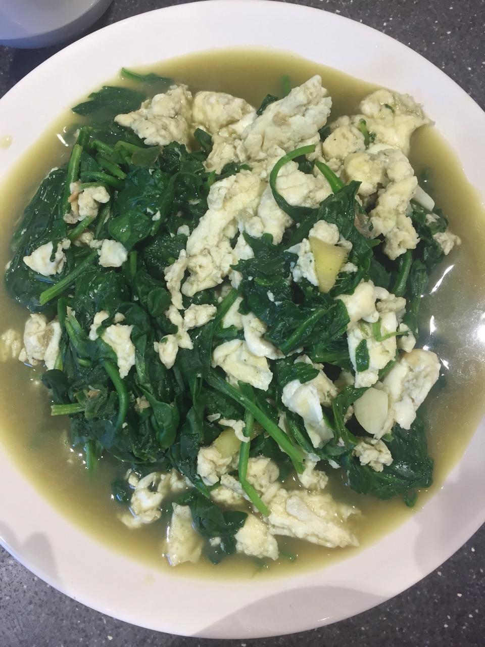 菠菜炒鸡蛋