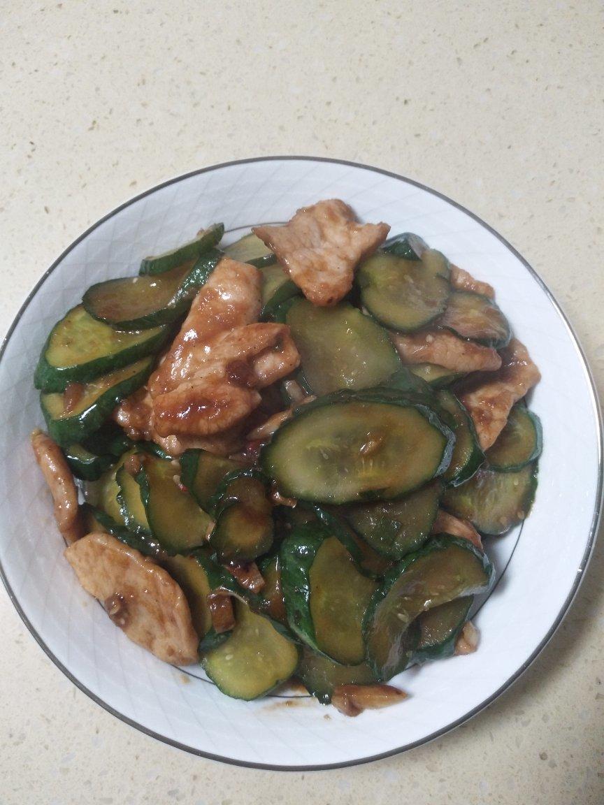 黄瓜🥒炒肉