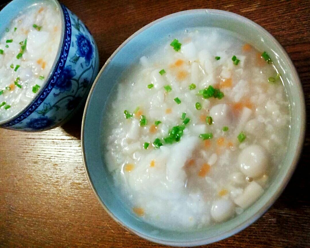 用料简单快手的养生鱼片粥的做法参照这个菜谱