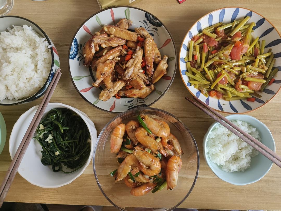 蒜香鸡翅，这才是鸡翅最好吃的做法