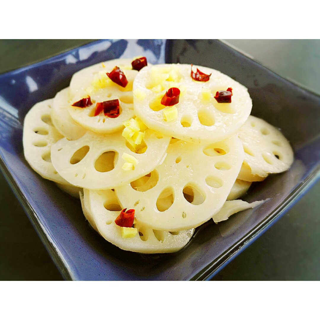 红红偶尔来下厨做的老陕炝莲菜