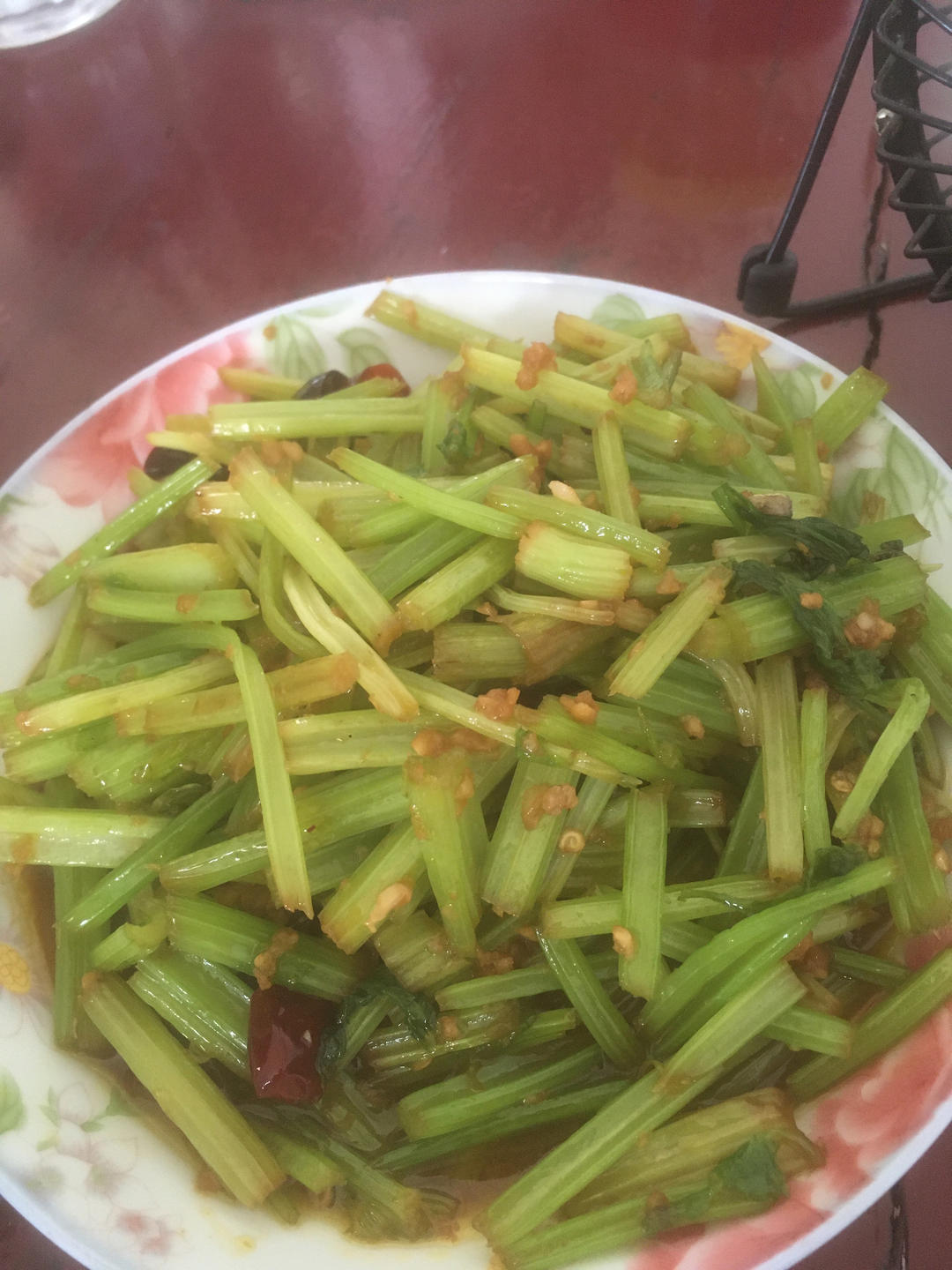 素炒芹菜