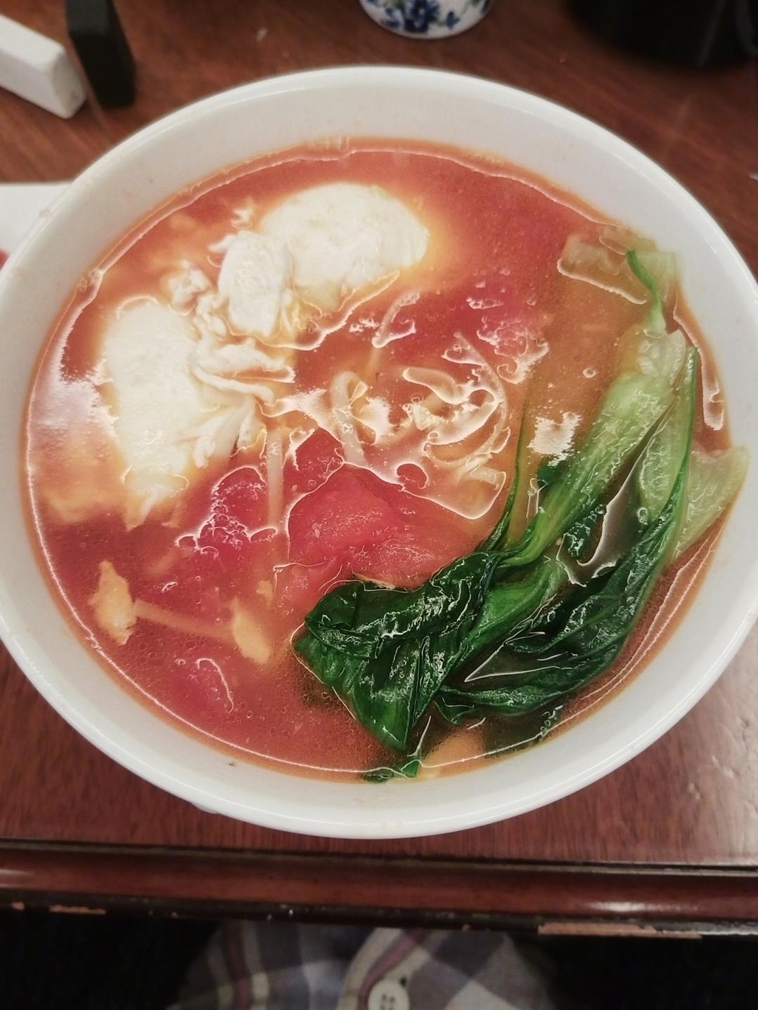 小朋友早餐：番茄浓汤面