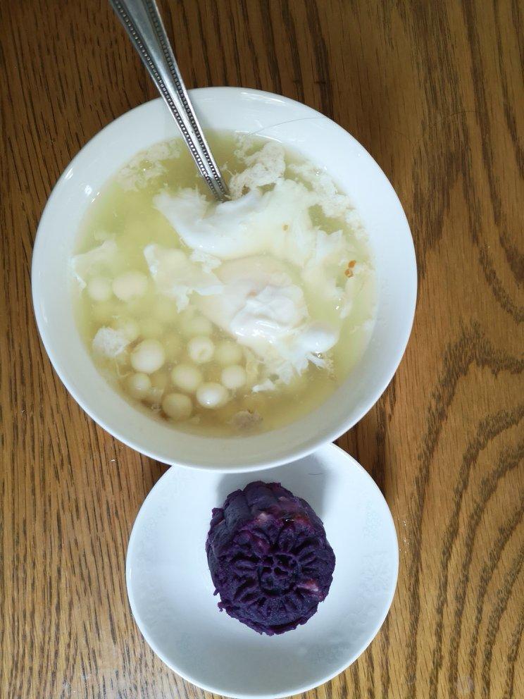 鸡头米水潽蛋