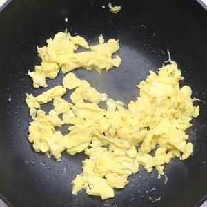 青菜鸡蛋炒粉丝的做法 步骤3