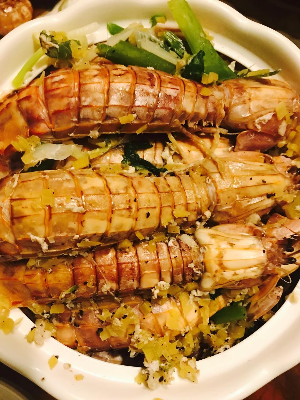 哭泣的小鱼做的白灼濑尿虾