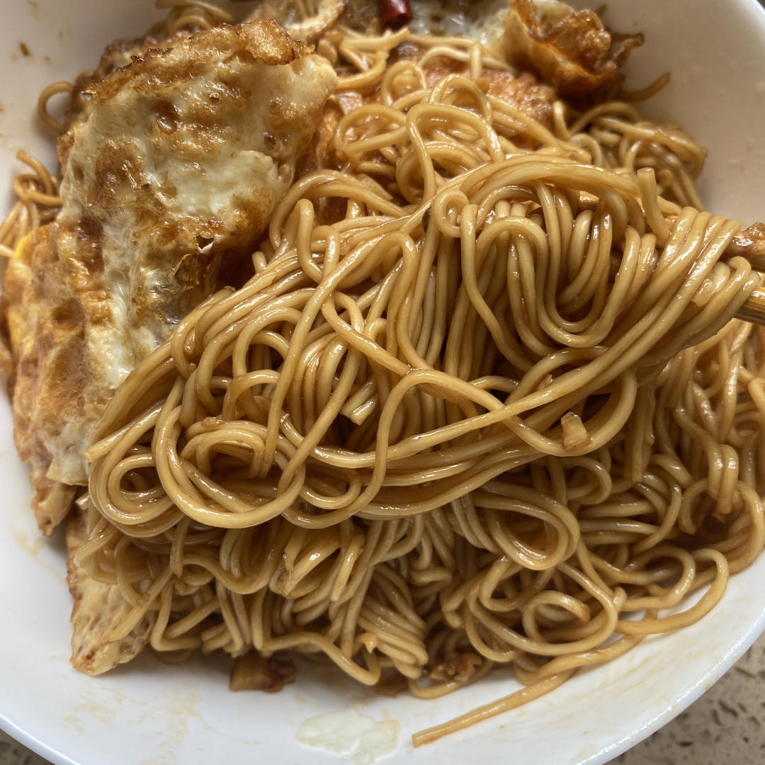 香到舔盘子🉐️荷包蛋焖面🍜超满足❗️