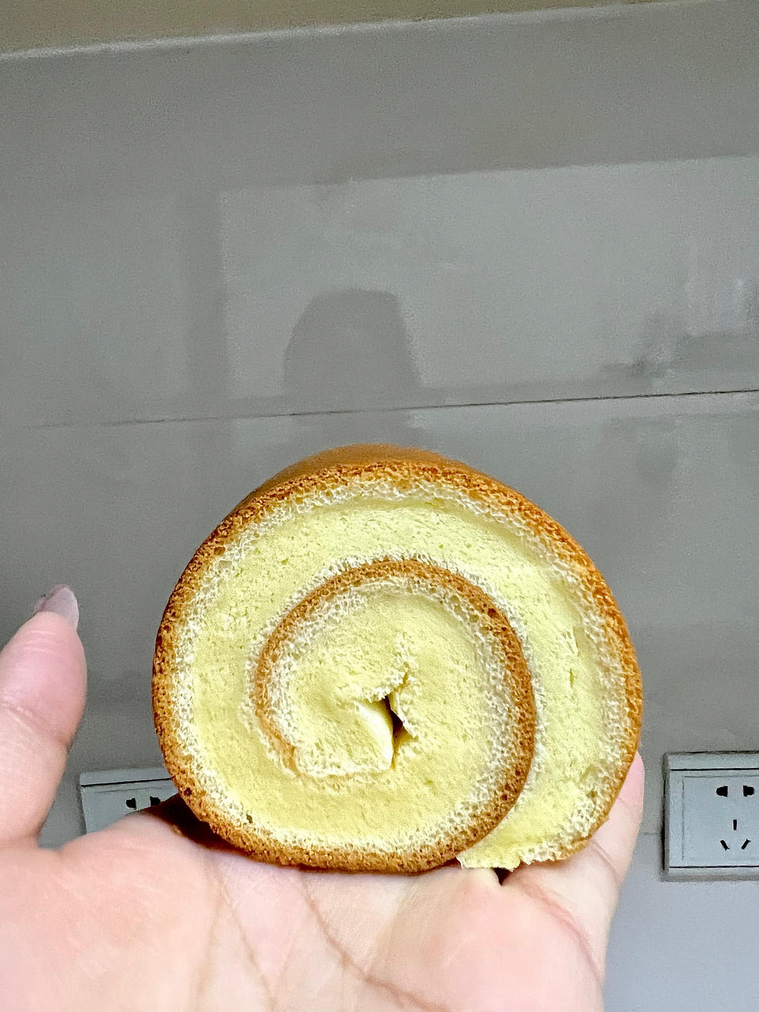 蛋糕卷这样做‼️不掉皮不开裂（小视频食谱）