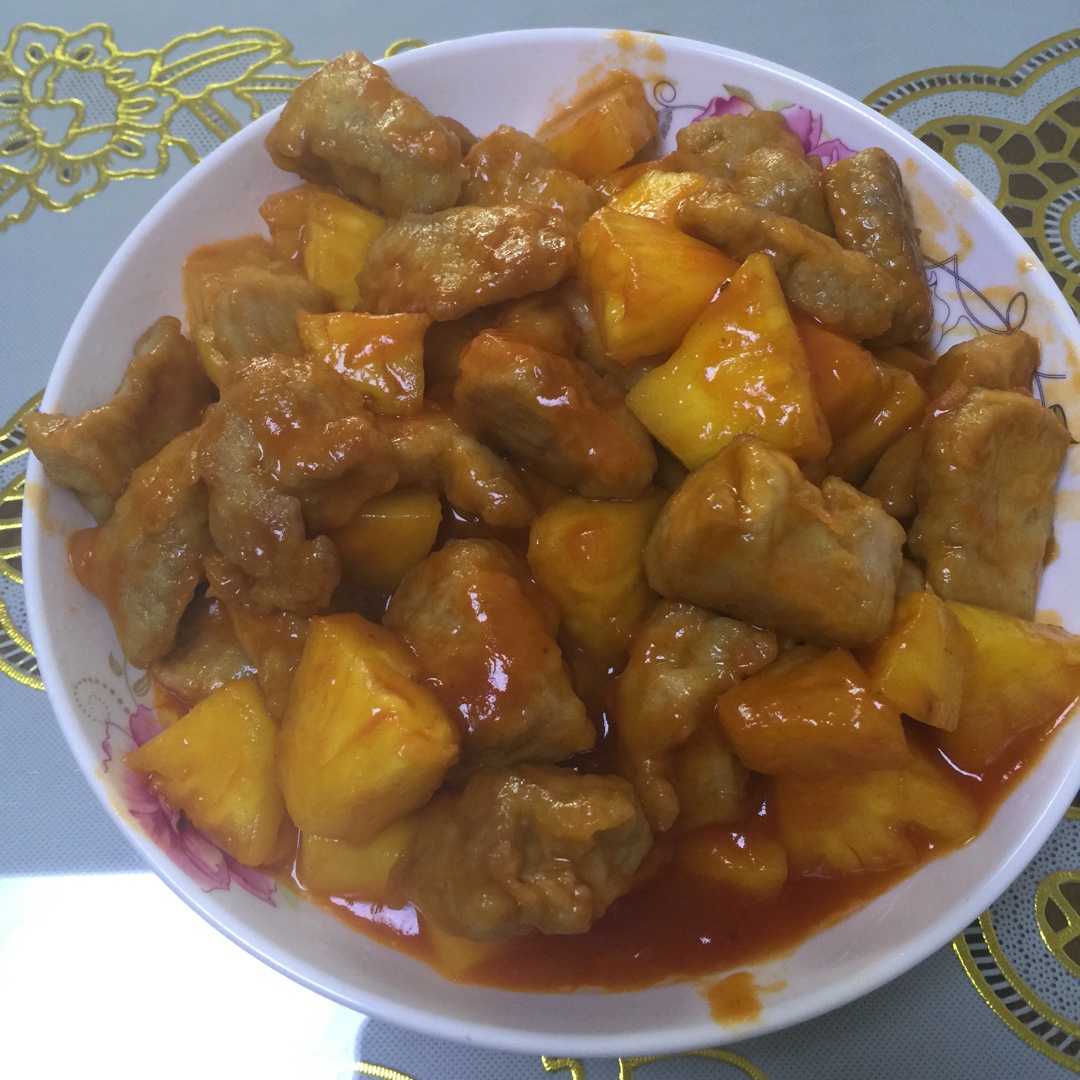 菠萝咕噜肉