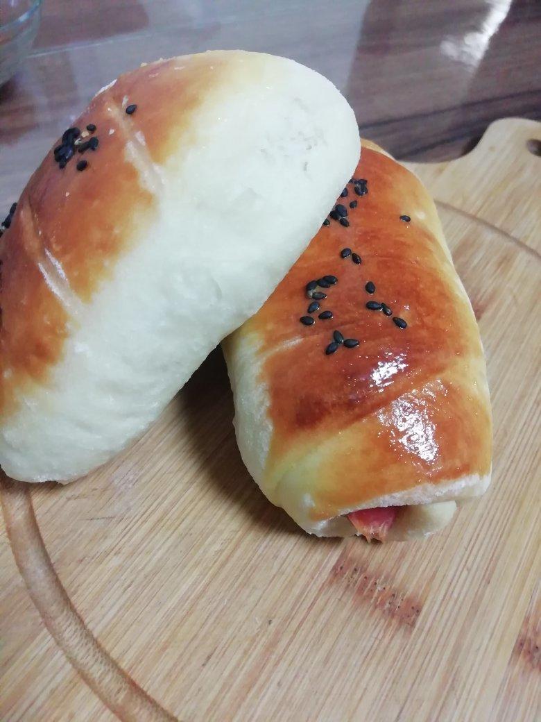 早餐包_好利来肠仔包