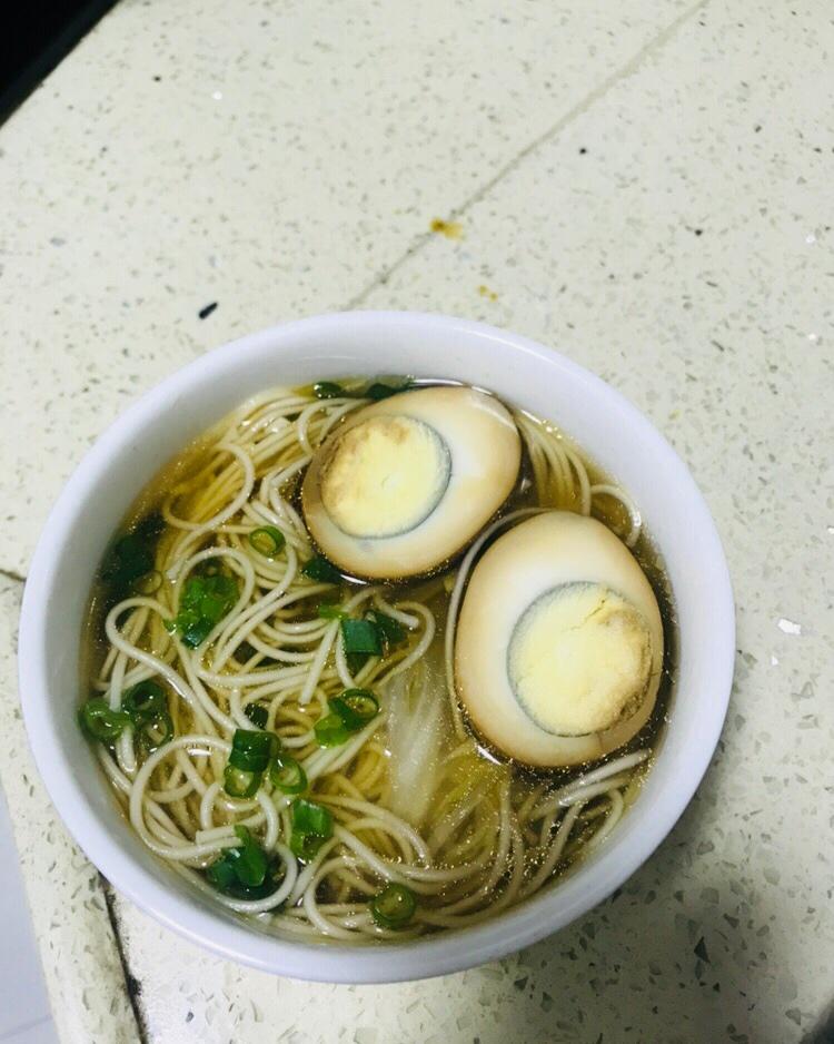 一碗热汤面