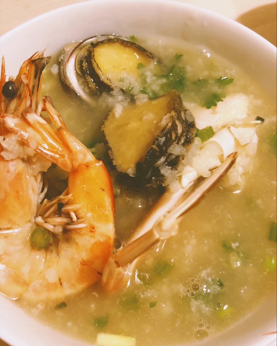 小南xueing做的海鲜粥