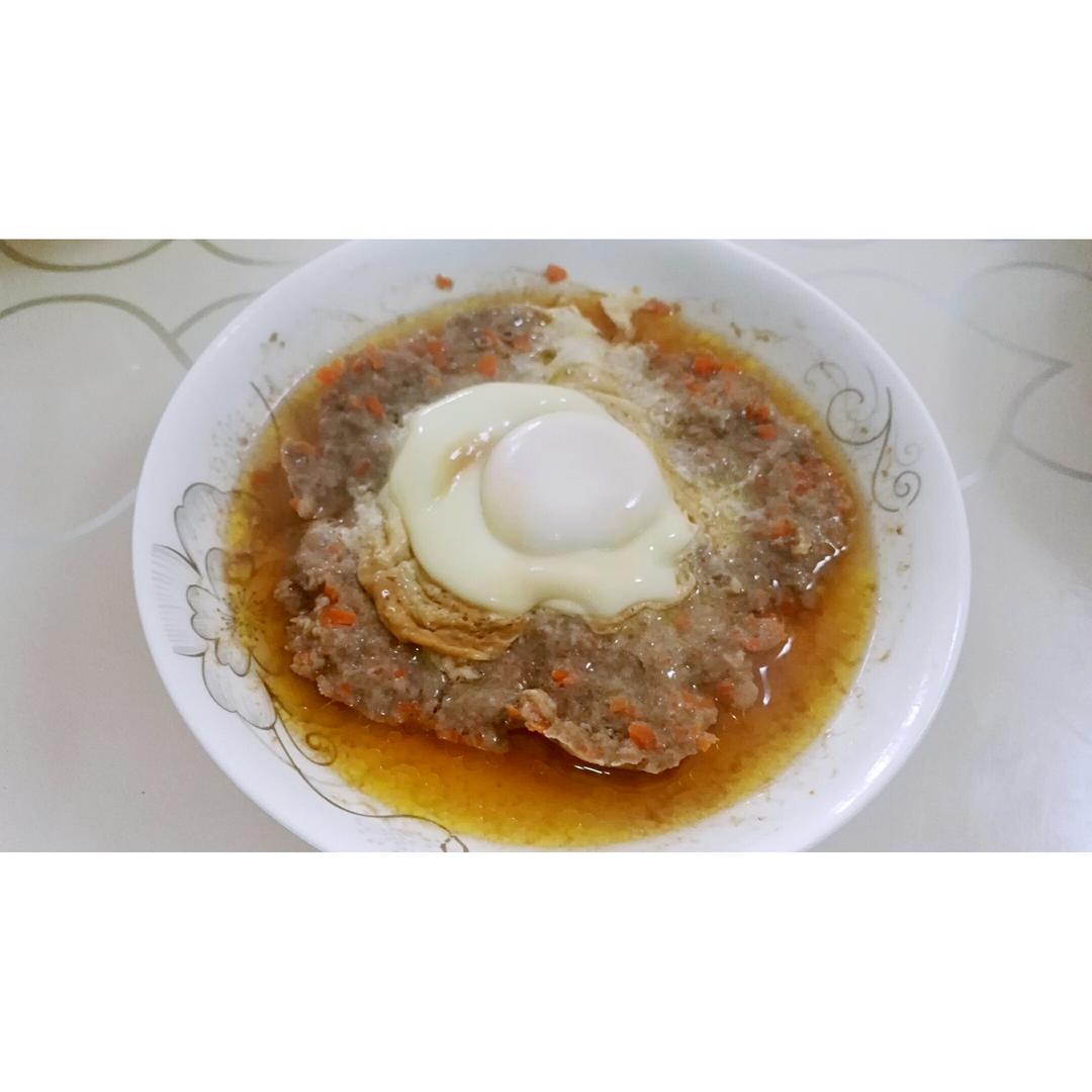 胡萝卜肉饼窝蛋