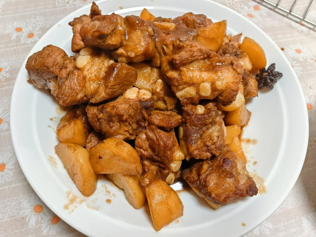 土豆烧排骨