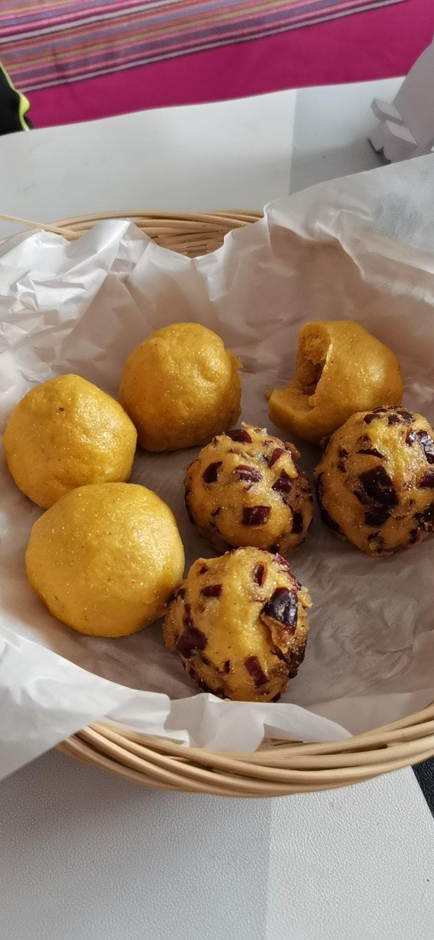 冰月姐姐做的纯玉米面窝窝头烫面不发酵