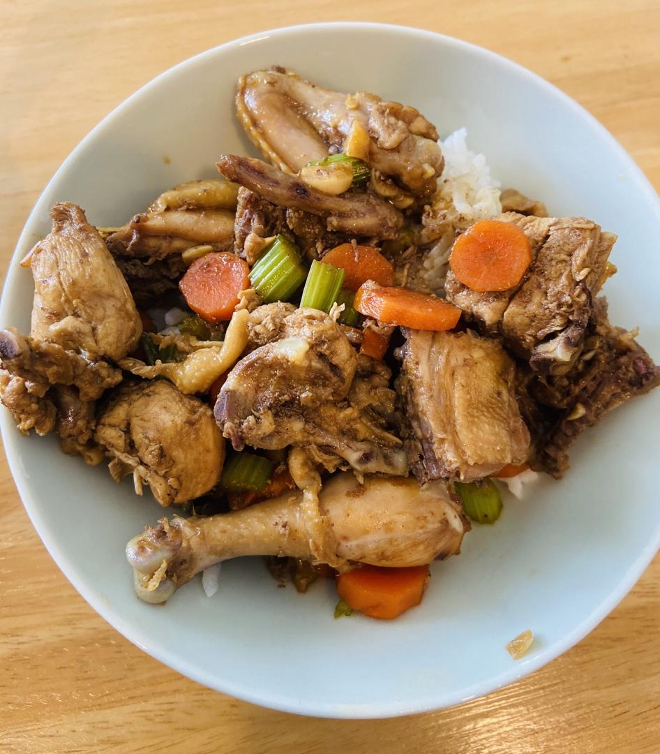 黄焖鸡米饭