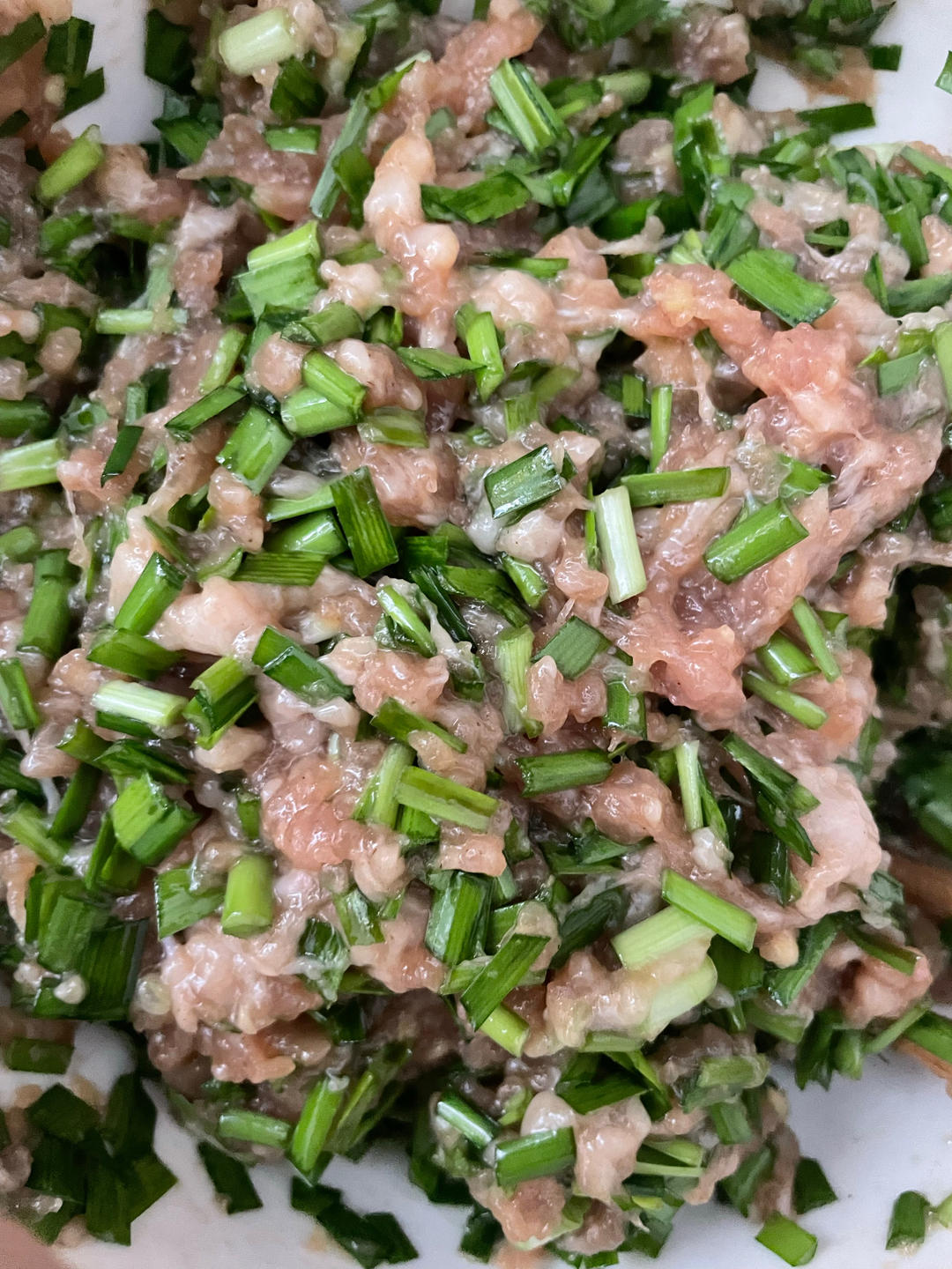 韭菜猪肉饺子(附擀皮和最简单的饺子包法)