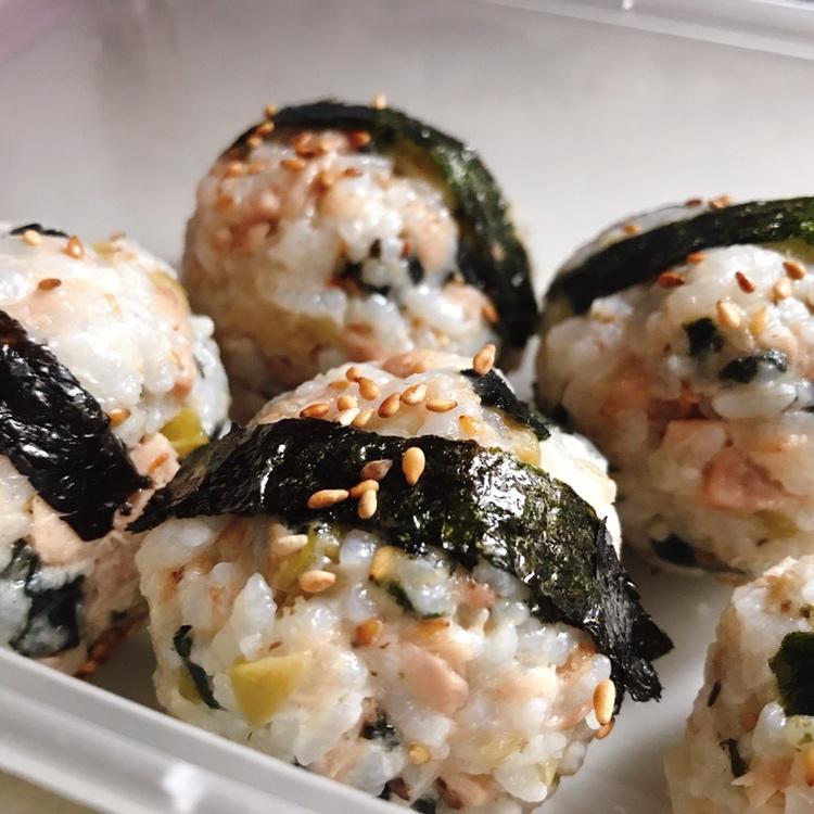 金枪鱼饭团