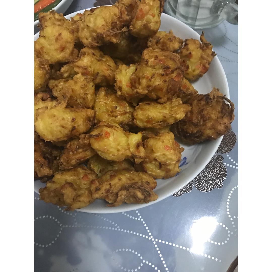 炸萝卜丸子