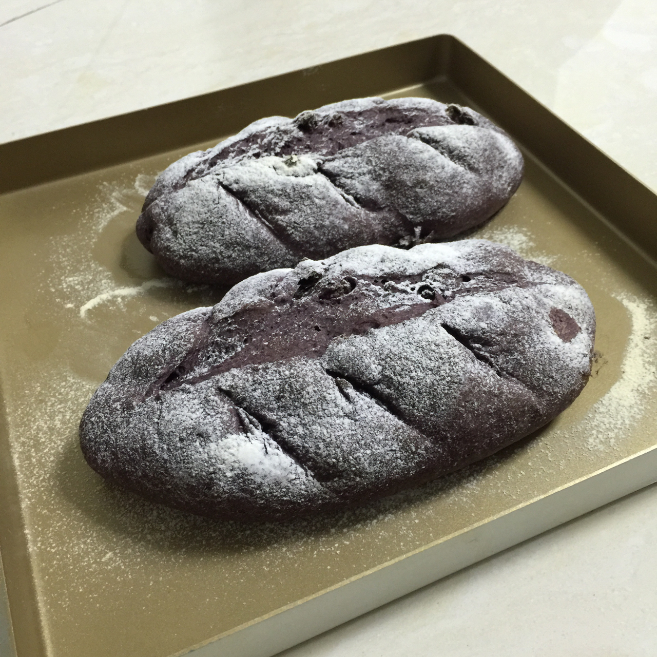 被爱的美味人生做的全麦黑米面包