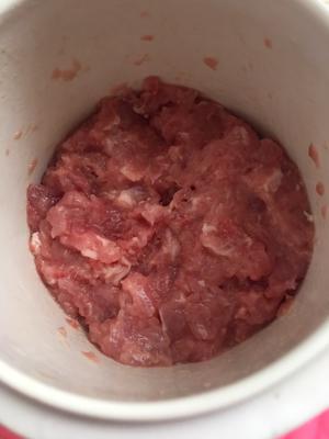 瘦肉石斛炖汤的做法 步骤2