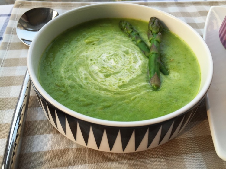 芦笋土豆奶油浓汤（Asparagus and Potato Soup)