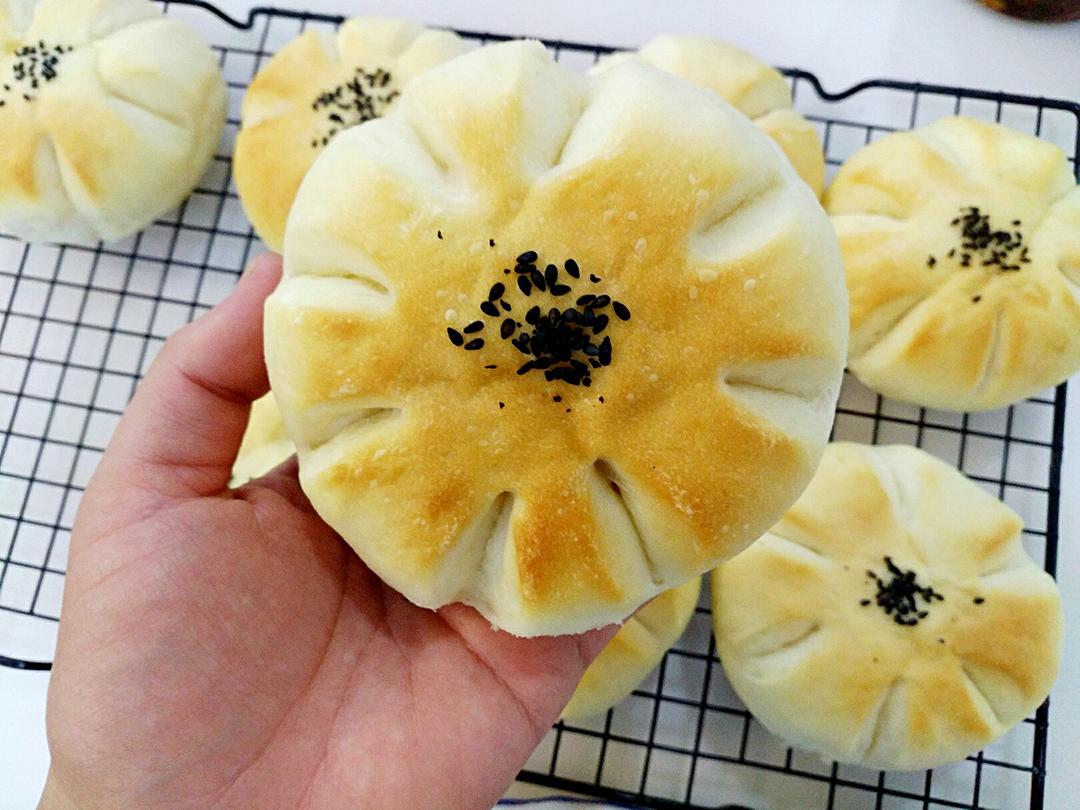 软噗噗的香芋小包