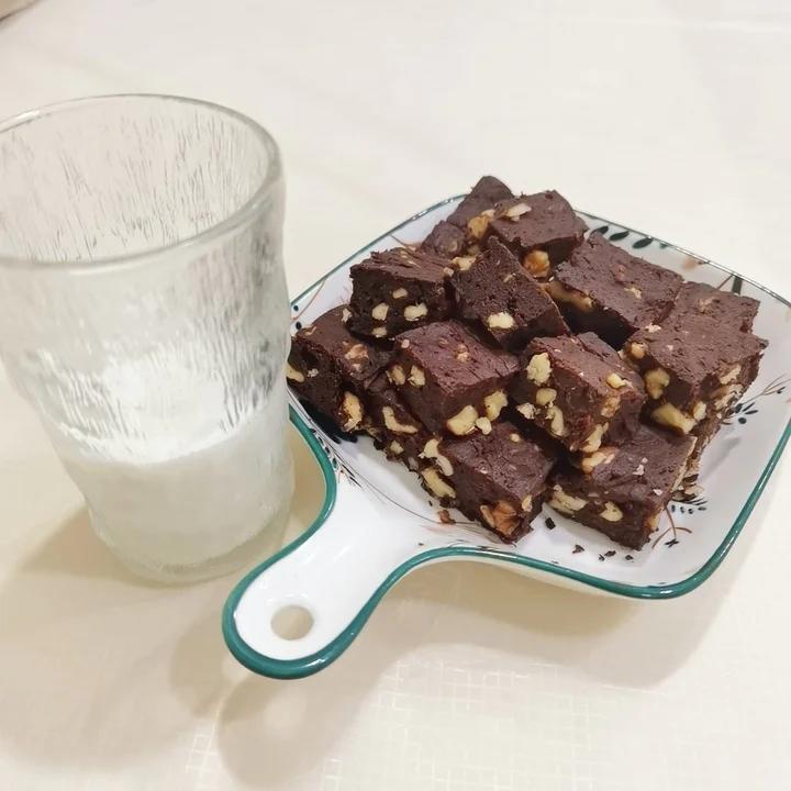 美式经典配方：巧克力布朗尼（The Perfect Brownies)