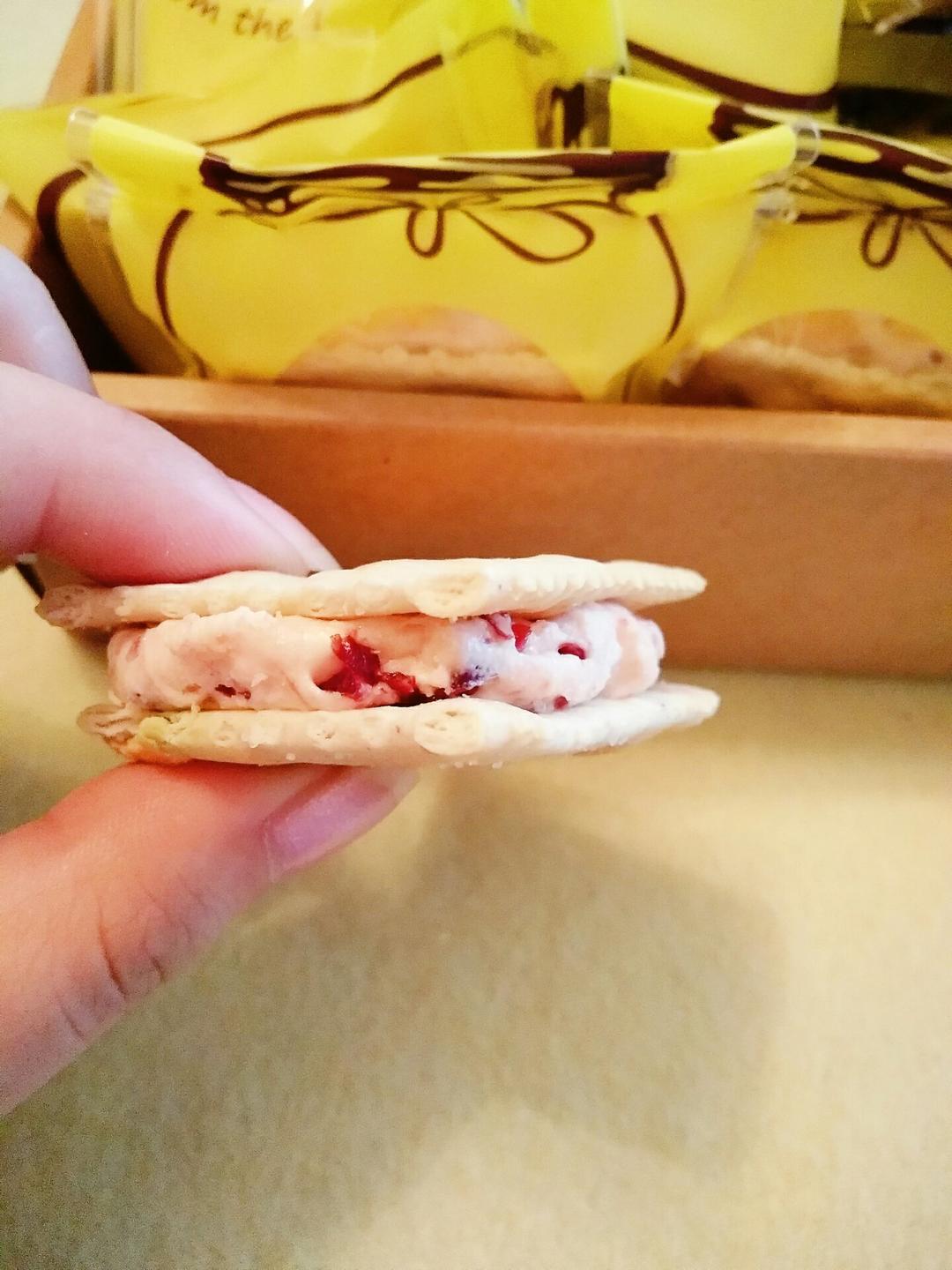 蔓越梅牛轧糖饼干（快手棉花糖苏打饼干版）